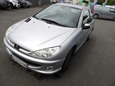 PEUGEOT – 206 – Berline – Diesel – Grise